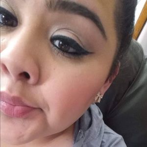 Meet your Posher, Marisel